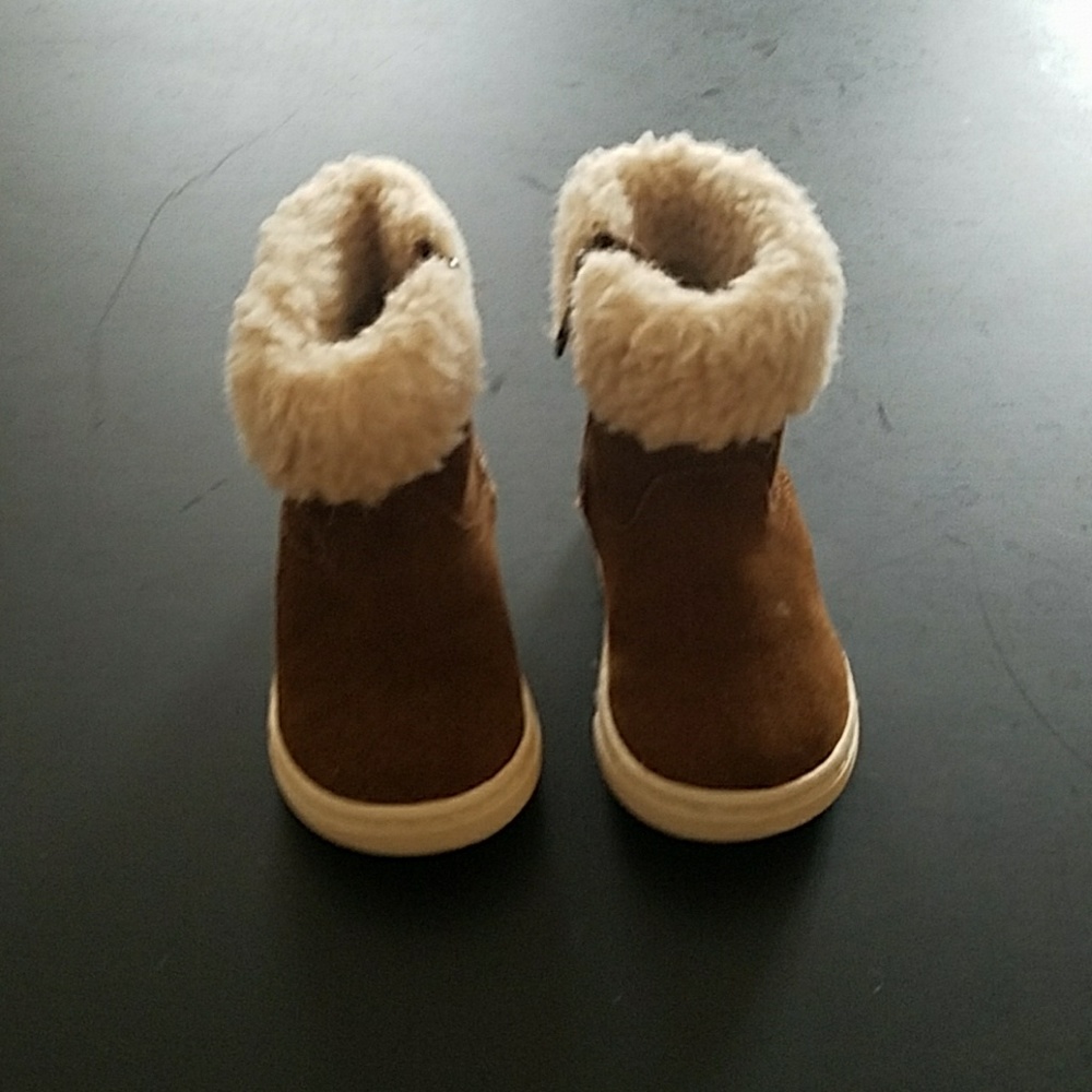 Ralph Lauren Polo Girls size 5 boots